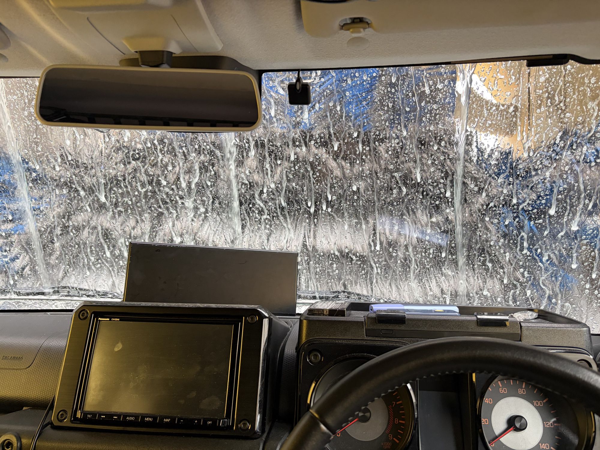 洗車と豚カツで巡る一日